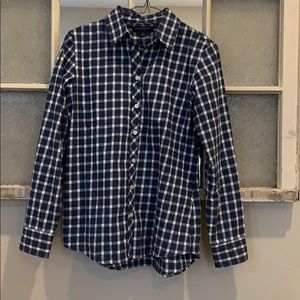 Plaid Button down Blouse/Long Sleeve Shirt